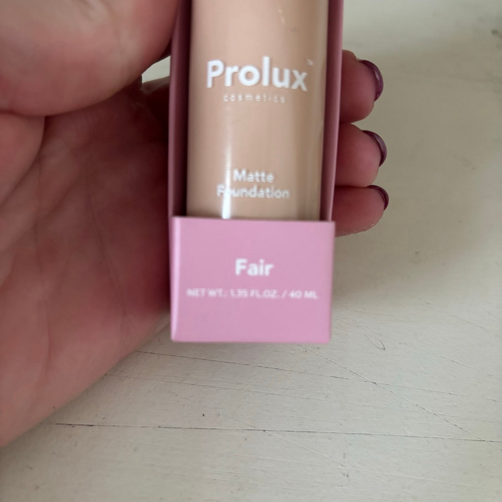 NIB Sealed Prolux Set of Liquid Foundation & Setting Powder | Fair Porcelain - Picture 8 of 11